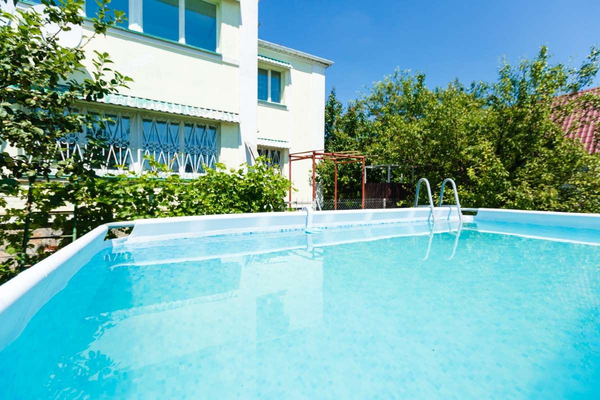 Swimming pool in front of a house for a smart alerts response time article